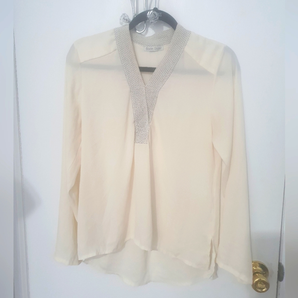 Scarlet Roos famous French brand off white silk classy blo long sleeves size S